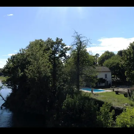 Frühstückspension Le Clos Des Berges De L'ain
