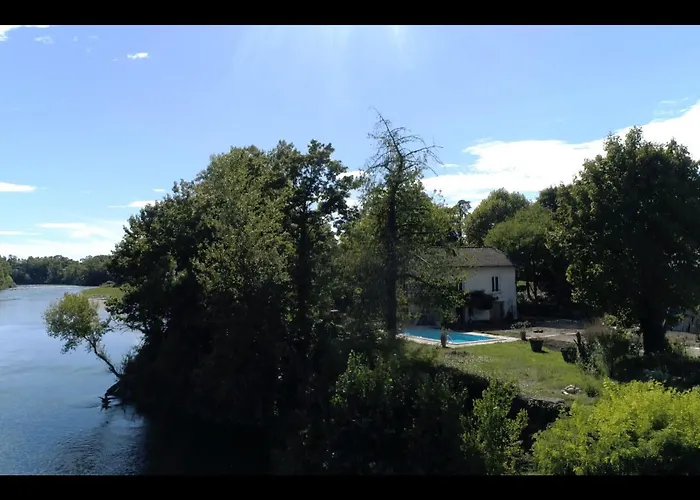 Bed & Breakfast Le Clos Des Berges De L'ain