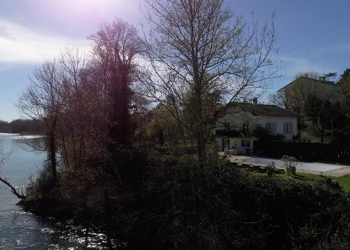 Le Clos Des Berges De L'ain Bed & Breakfast Charnoz-sur-Ain