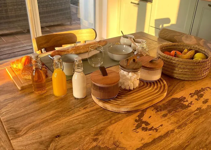 Le Clos Des Berges De L'ain Bed & Breakfast