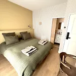فندق مبيت وإفطار Le Clos Des Berges De L'ain
