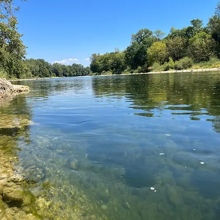 Le Clos Des Berges De L'ain *