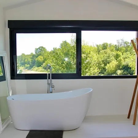 Le Clos Des Berges De L'ain Holiday home *
