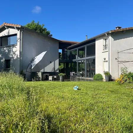 Le Clos Des Berges De L'ain Holiday home *
