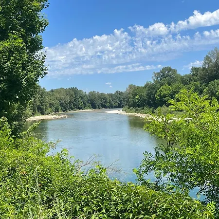 فندق مبيت وإفطار Le Clos Des Berges De L'ain Charnoz-sur-Ain
